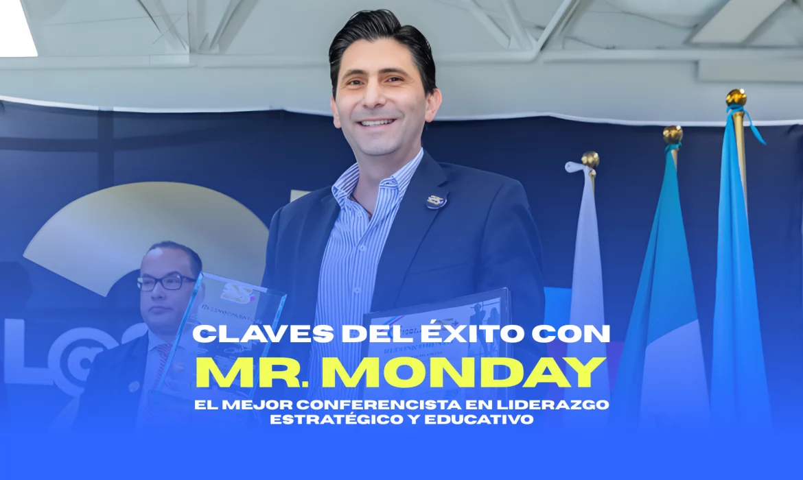 Jorge Huerta Bleck impartiendo conferencia sobre liderazgo estratégico y educativo.