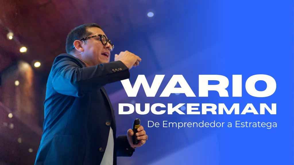 Wario Duckerman impartiendo conferencia de Inteligencia Artificial en Soluciones Empresariales 360, Cuenca.